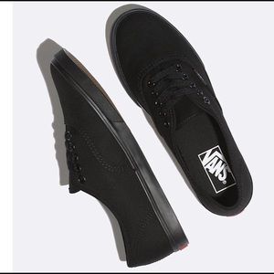 Vans Women Authentic Lo Pro Sneaker
